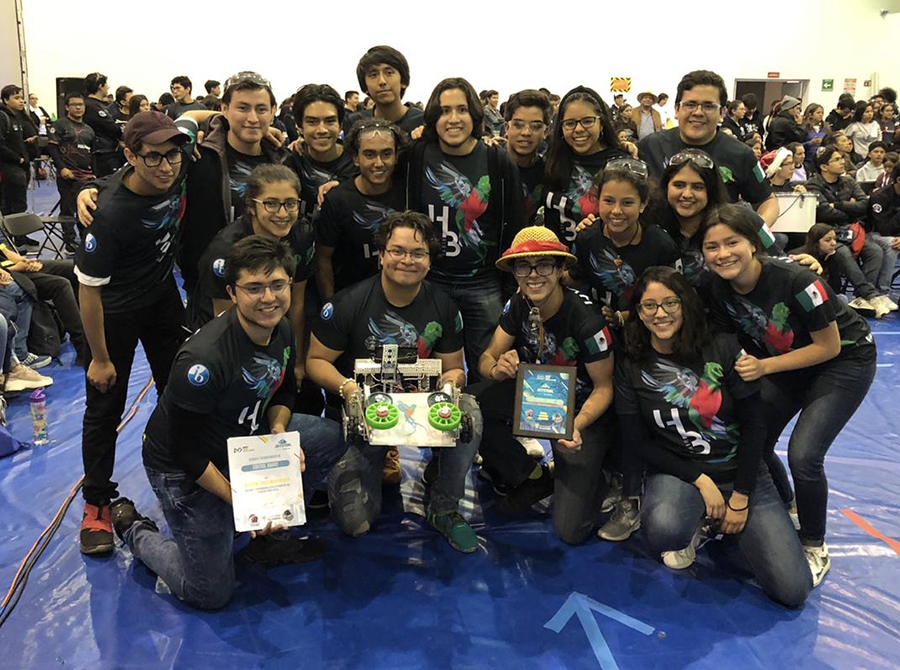 Equipo nautilus en regional de robótica