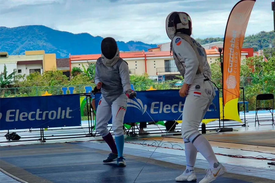 Oro mundial y top 11: as&iacute; brill&oacute; esgrimista de PrepaTec Metepec