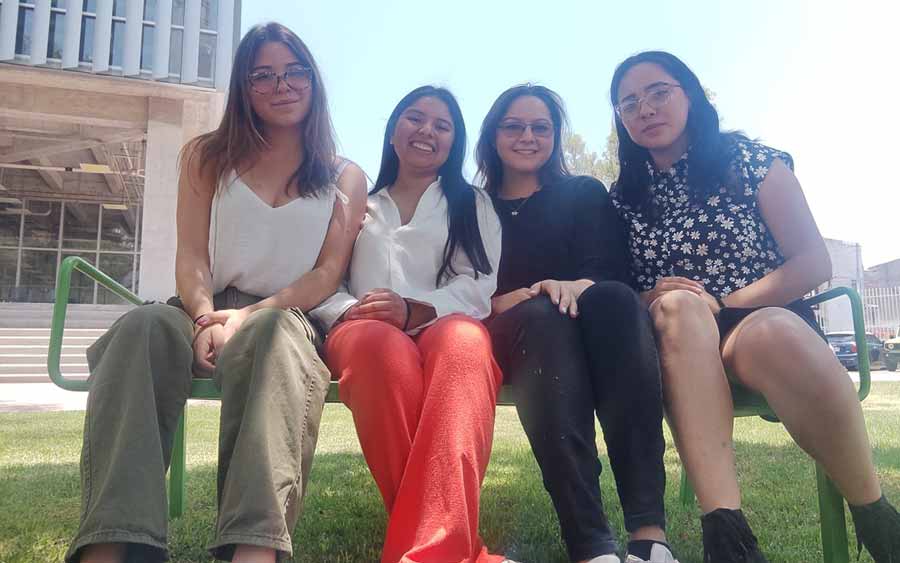 Estudiantes del Tec Querétaro destacan con proyecto de gusanos que comen plástico