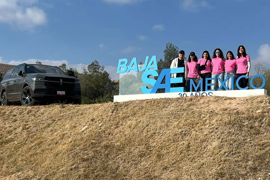 Alumnas del Tec de Monterrey campus Laguna en Baja Sae M&eacute;xico