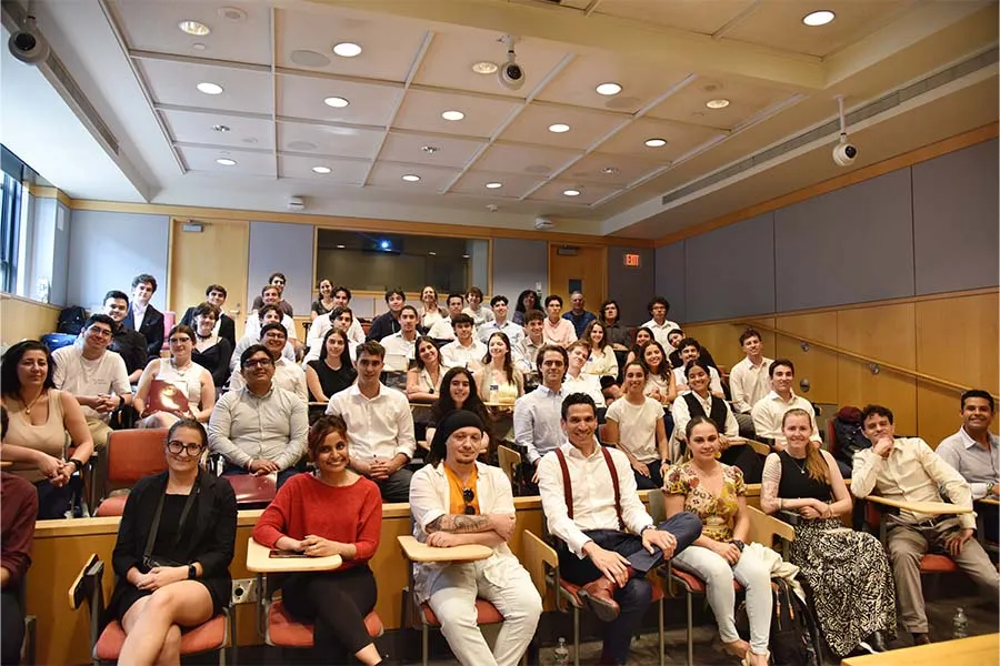 Mexicanos analizan claves para impulsar microempresas y ganan en MIT