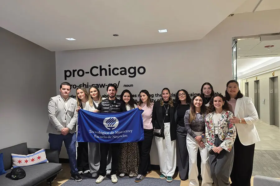 Estudiantes de la Escuela de Negocios en Misión Comercial en Chicago