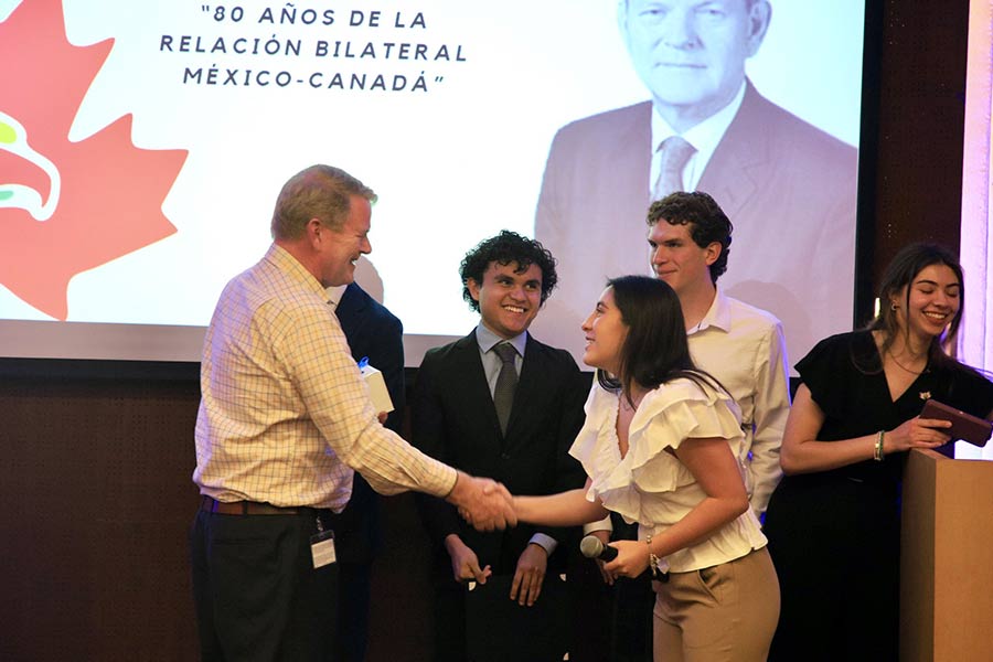 Embajador canadiense conversó con estudiantes de CSF sobre el futuro de la relación México-Canadá.