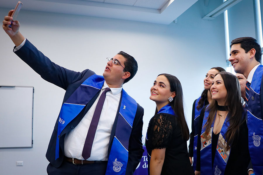 Paulo Lozano, en su graduación Tec