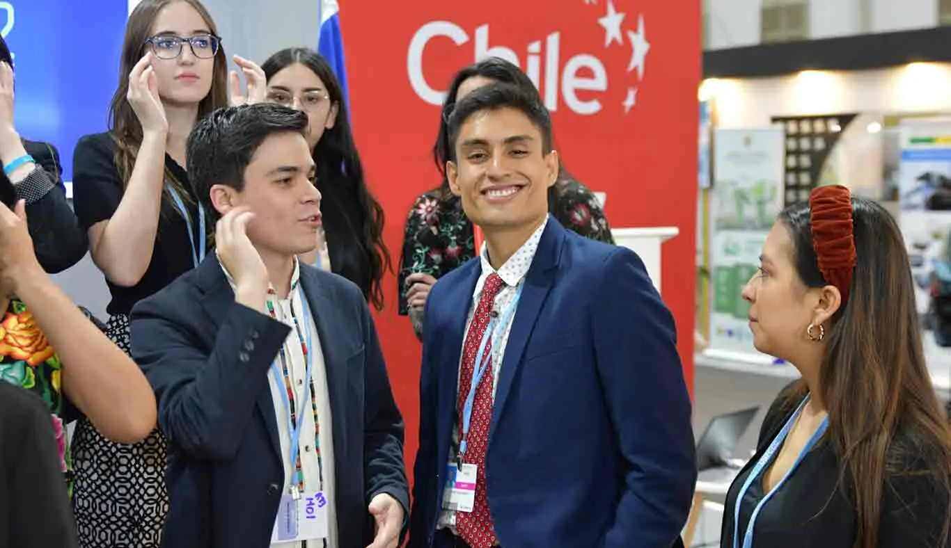 estudiantes en acción