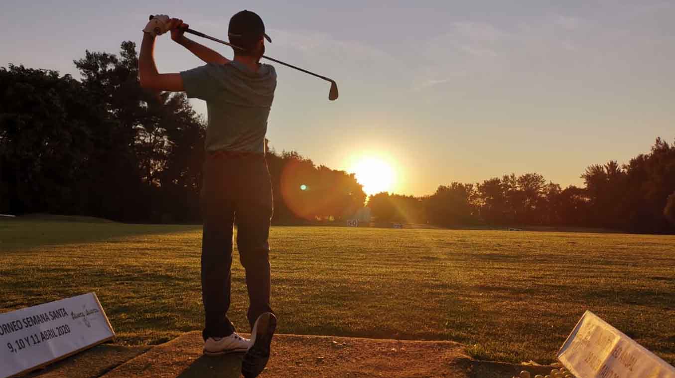 Francisco Mustico, estudiante de PrepaTec Colima es segundo en gira de golf GADO