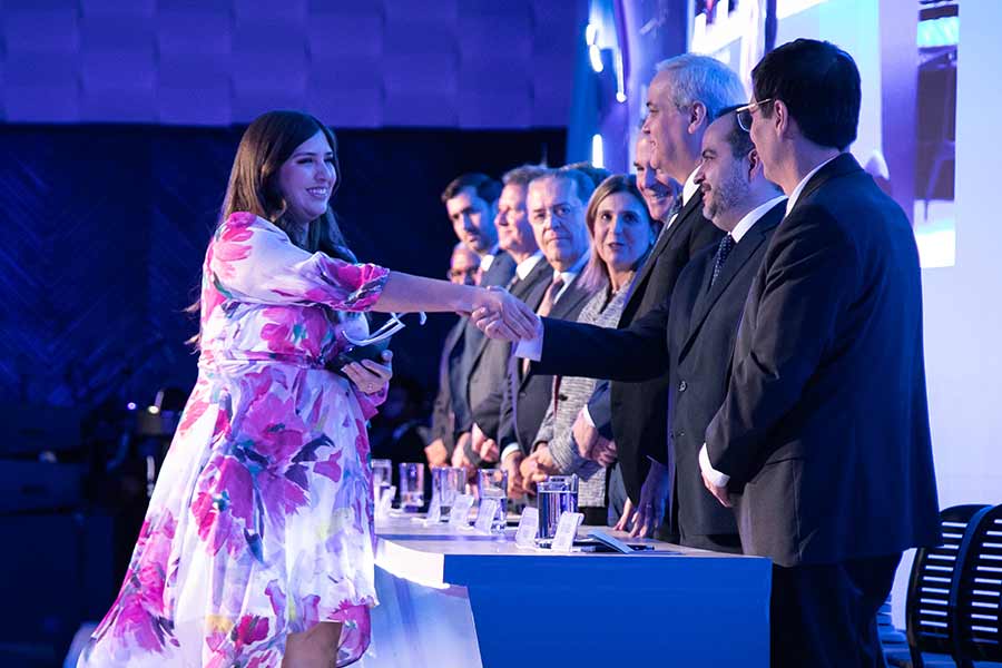 María Paula García realizó una investigación sobre medición de residuos contaminantes en agua.