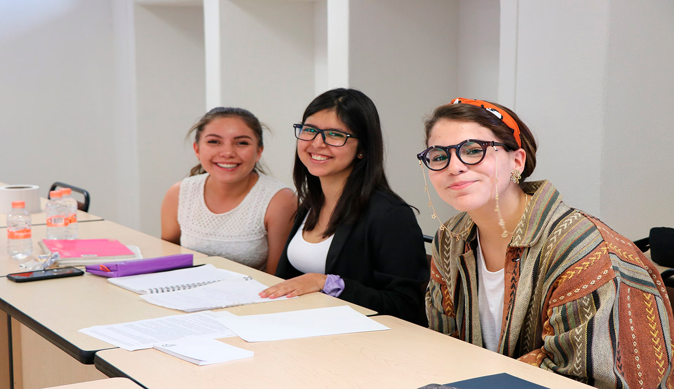 María José, Valeria y Diana (de izquierda a derecha). 