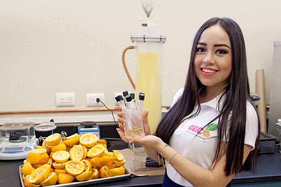 Giselle Mendoza es alumna del Tec de Monterrey, quien creó la empresa de bioplástico GECO