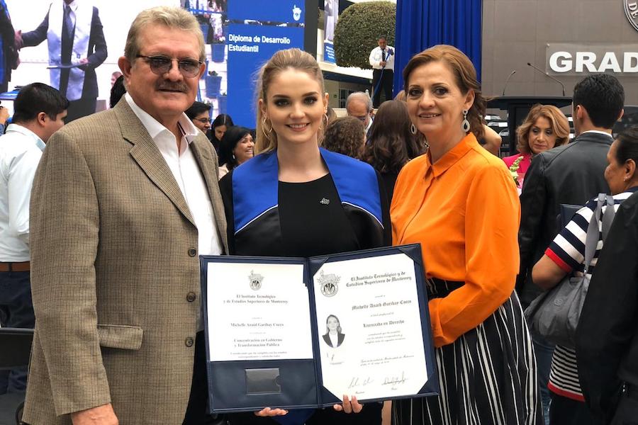 Michelle en su graduación en Mayo 2019