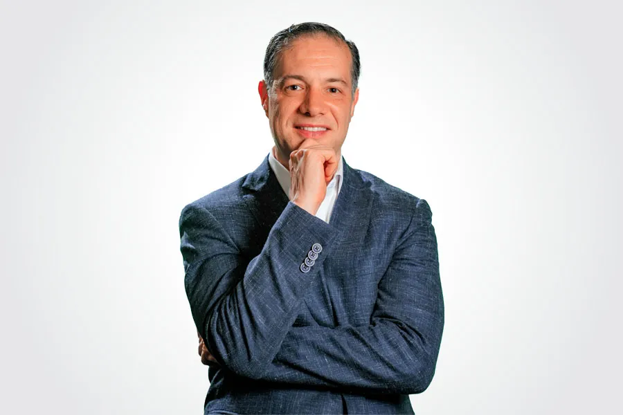 Impulso transformador: Benito Mirón es director general del Tec CSF