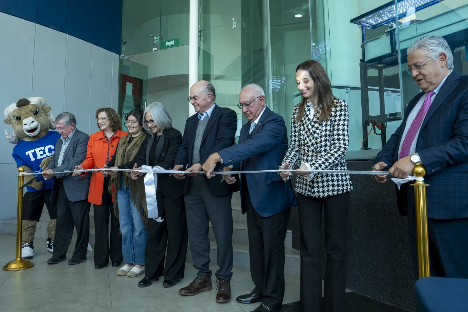 Inauguraci&oacute;n del Laboratorio de Biotecnolog&iacute;a Aplicada en el Tecnol&oacute;gico de Monterrey campus Puebla con autoridades y colaboradores. Foto: Pablo Enrique Carre&ntilde;o Rodr&iacute;guez