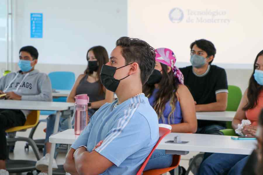 El Tec de Monterrey recomendó en el inicio de clases utilizar cubrebocas en espacios cerrados