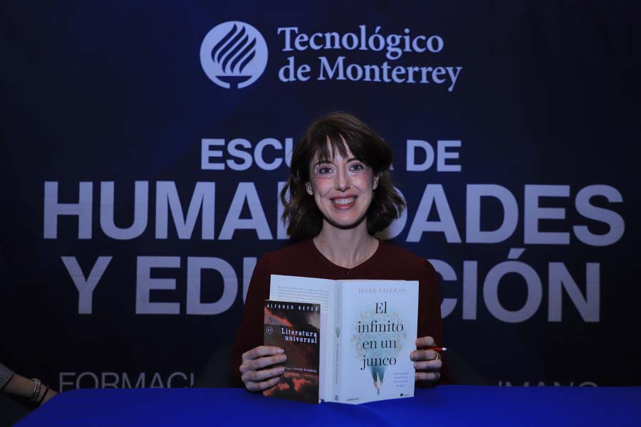 Irene Vallejo, la historia del libro y su posible extinción