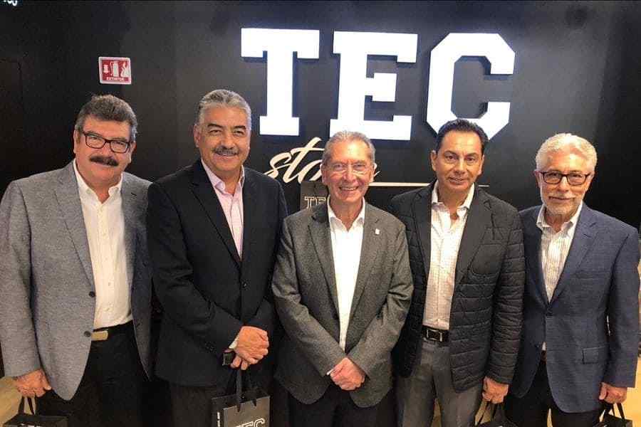 Jaime Delgado en instalaciones del Tec