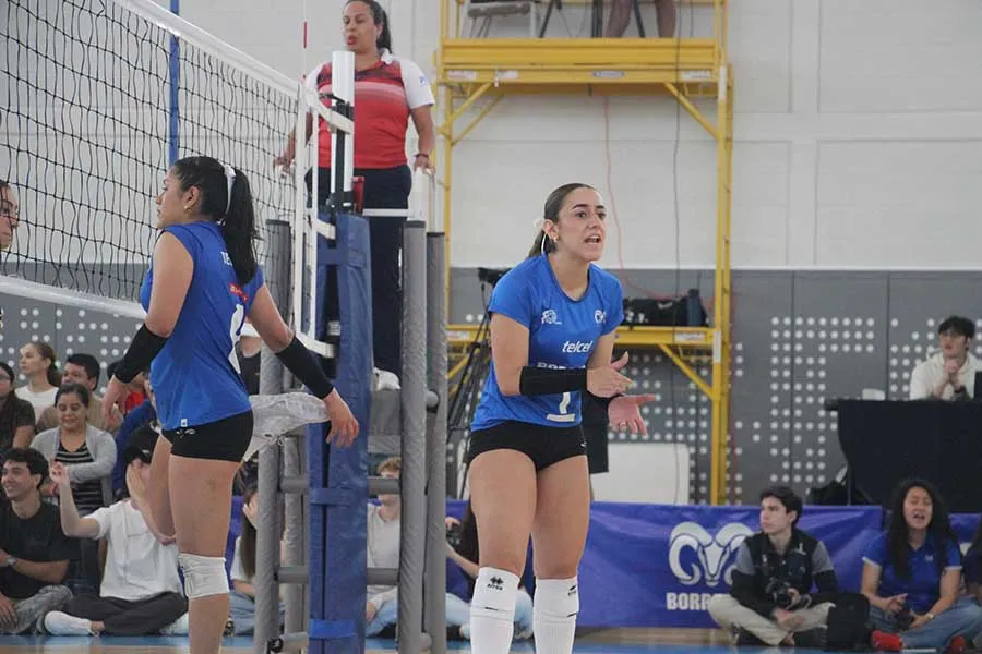 Jimena Salinas, jugadora de Borregos Monterrey de voleibol. 