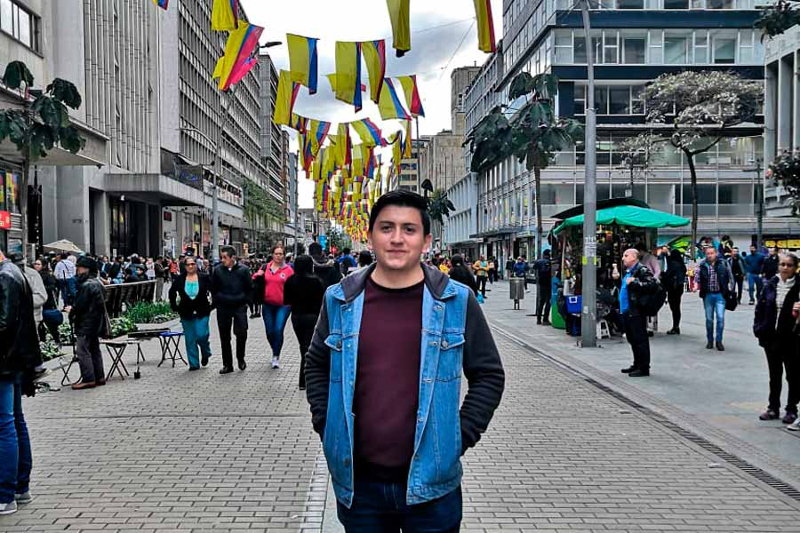 José Cervantes, Líder del Mañana tercera generación en Bogotá