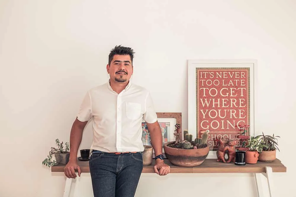 Juli&aacute;n Puente, asesor, egresado del Tec, campus Colima y l&iacute;der empresarial.