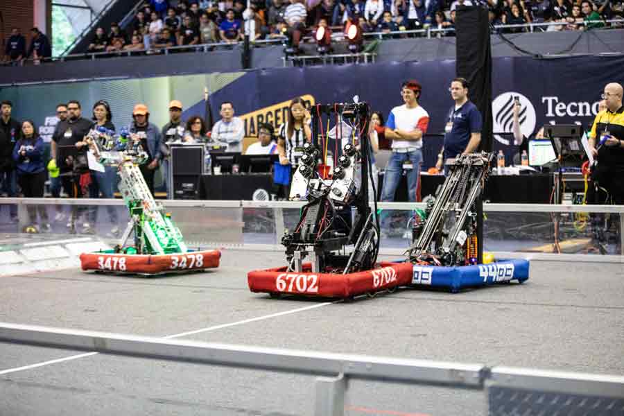 El enfrentamiento final emocionó a los asistentes al regional de Monterrey de FIRST.