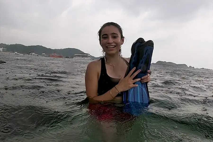 Itzel Suárez, en buceo. Foto: cortesía Itzel Suárez.