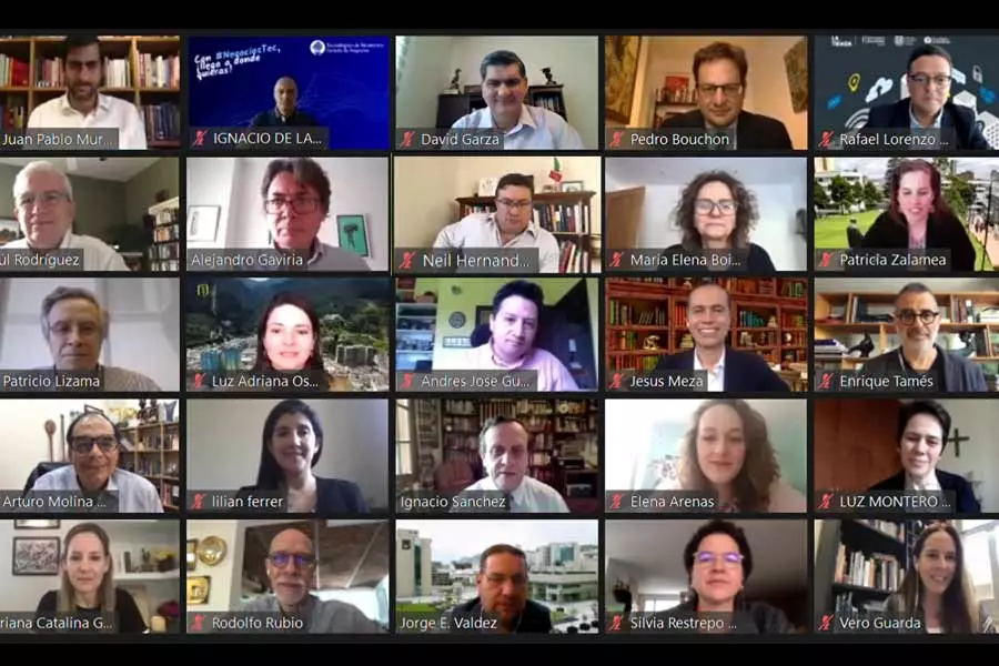 En la cumbre participaron directivos de las tres universidades.