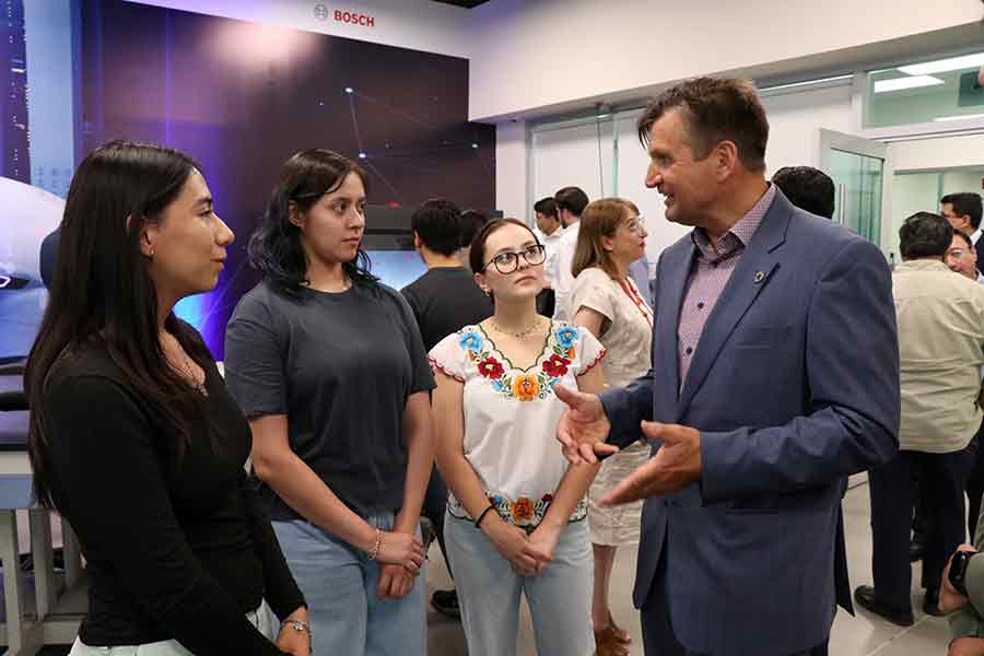 Laboratorio Bosch sistemas embebidos inaugurado en el Tec Guadalajara.