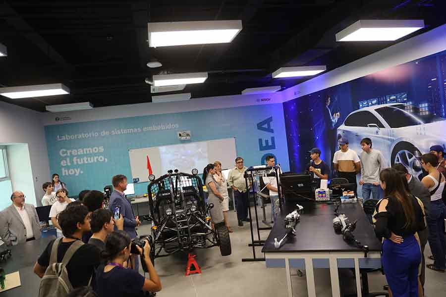 Laboratorio Bosch sistemas embebidos inaugurado en el Tec Guadalajara.