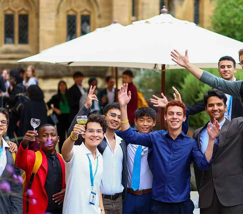 Luciano Reyes, estudiante de la PrepaTec Cuernavaca, participó en el Residential Summit de RISE en Londres, Inglaterra.