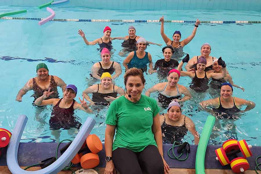 Patricia Garza, ganadora del Premio Mujer Tec, es instructora del Centro de Entrenamiento Acuático.