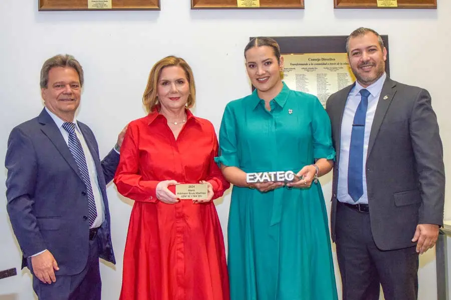 Mar&iacute;a Robinson Bours Mart&iacute;nez ganadora Premio M&eacute;rito EXATEC Obreg&oacute;n 2024