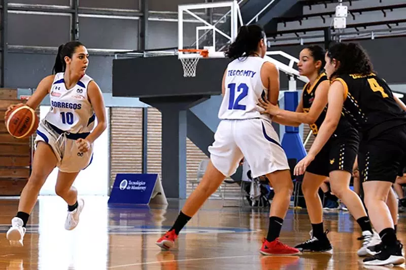 María Marcela Pérez en la duela de juego