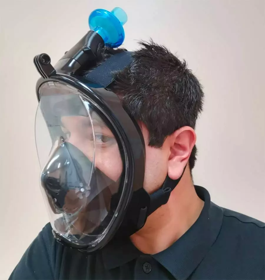 Mascarilla de buzo adaptada
