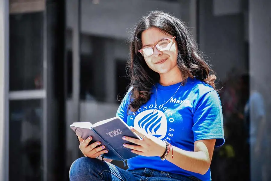 Mayra comenzó a participar en el Modelo de las Naciones Unidas cuando cursaba la preparatoria.