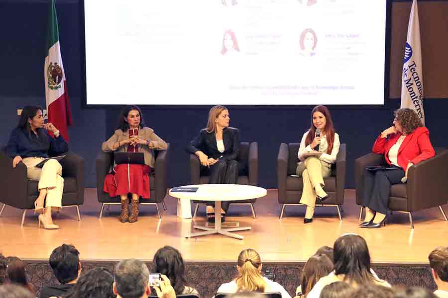 Mujeres en ingenier&iacute;a y en la alta tecnolog&iacute;a, panel del Tec Guadalajara.