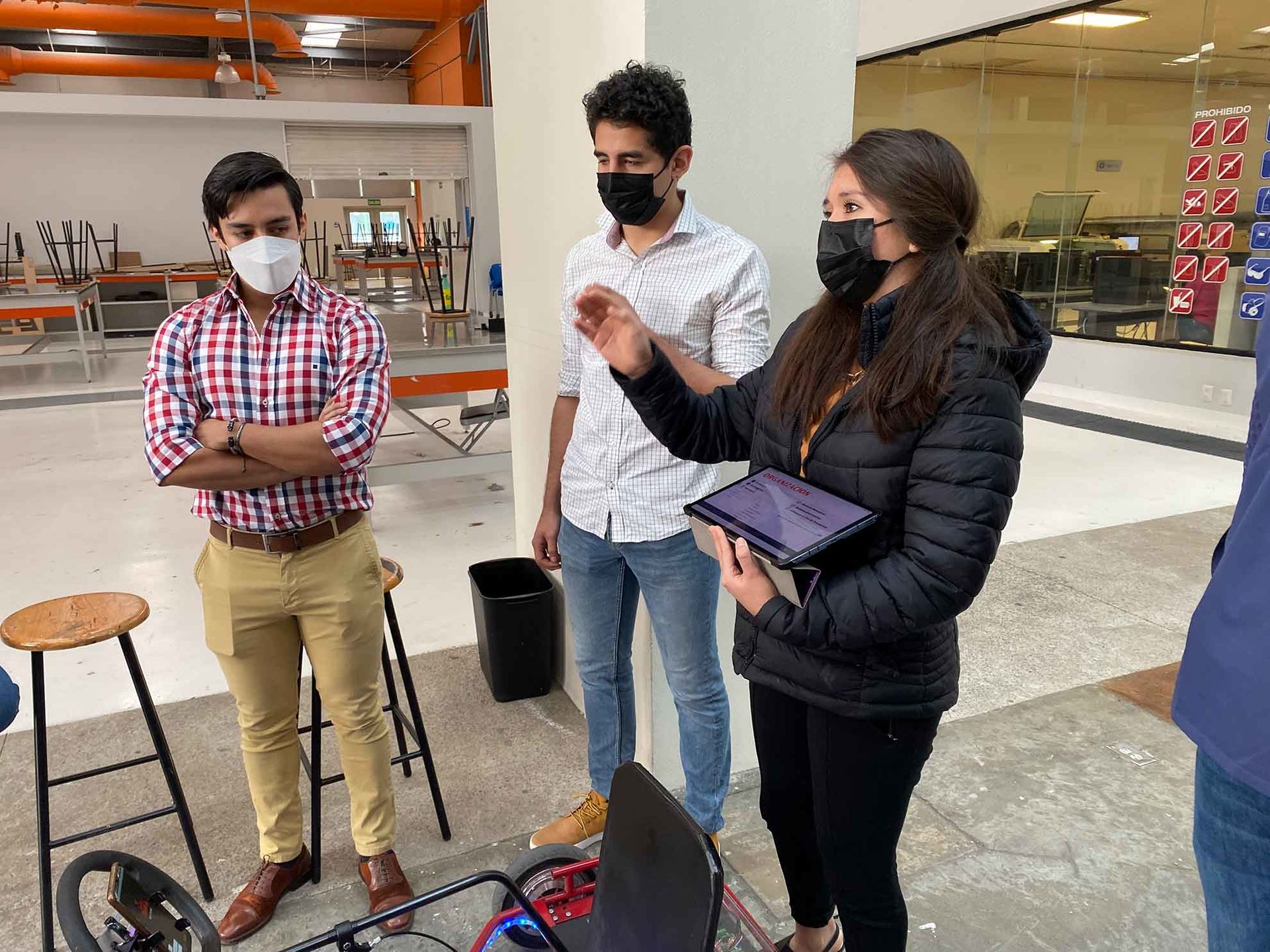 Alumnas del Tec Guadalajara participaron en la creación de go-karts eléctricos con Bosch.