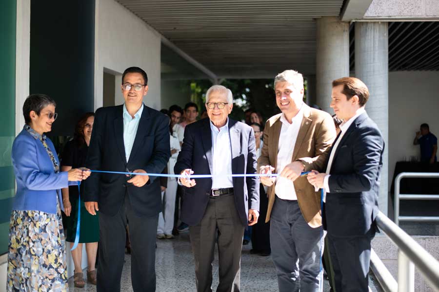 Negocios, aula innovadora Tec.