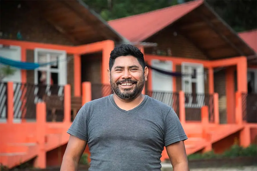 Neri morales y sus cabañas