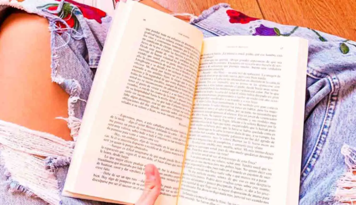 Para Elina, un libro sobre una mujer nacida en Londres