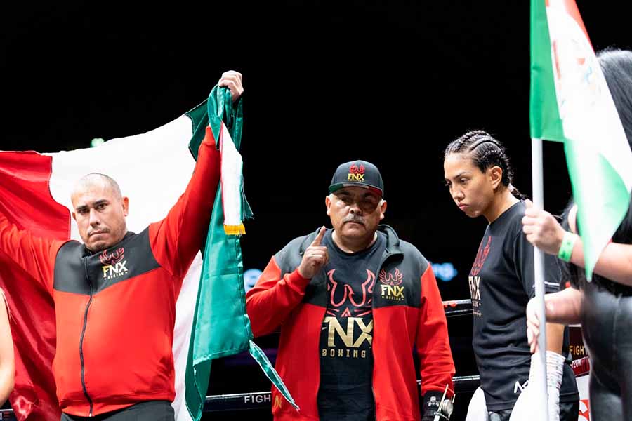 Pelea de box, Alejandra Ayala