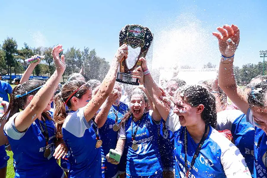 Borregos femenil de PrepaTec Monterrey pentacampeonas de CONADEIP. 