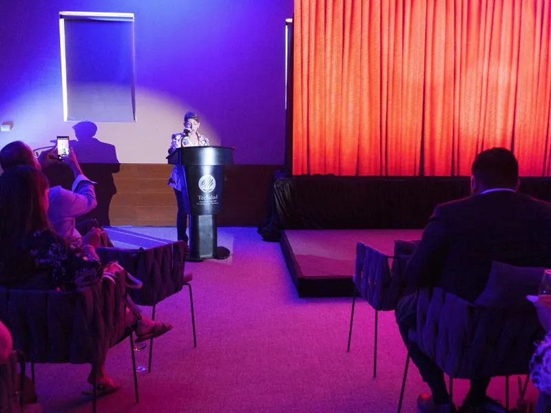 Sabrina Seltzer presentó su documental "Más vida, menos rosa".
