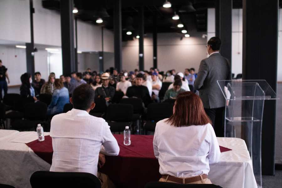 Reunión en Ciudad Modelo para conocer el proyecto