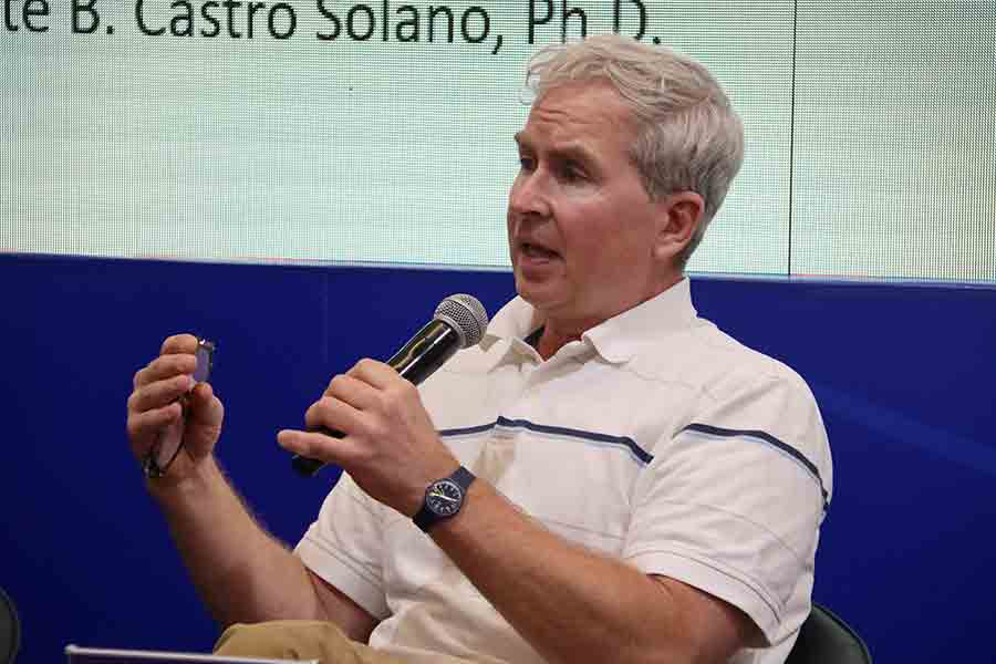 Presentaciones de libros en la FIL Guadalajara, libro Common Ground, understanding Latin American and the US.