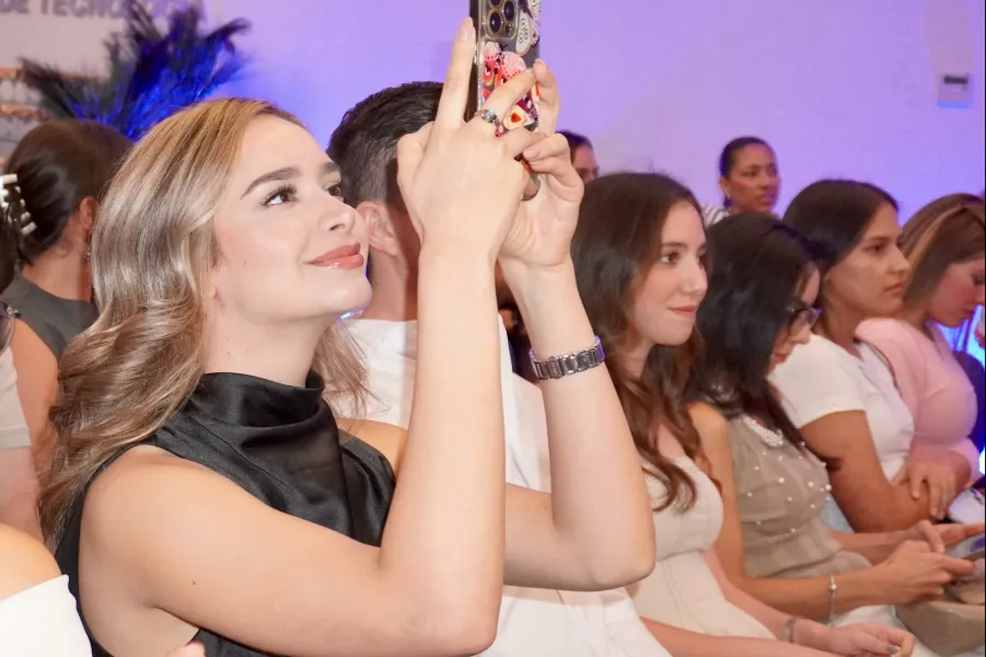Priscila Grado durante la celebraci&oacute;n de los 35 a&ntilde;os de LIN en el campus Chihuahua del Tec de Monterrey.