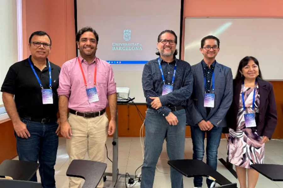 Profesor celebra su participaci&oacute;n con una ponencia sobre inteligencia artificial en Espa&ntilde;a