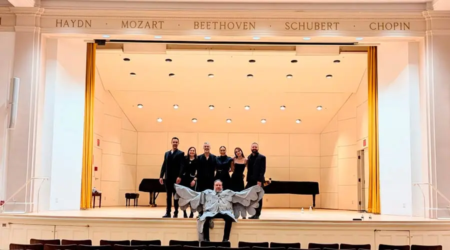 Profesor del Tec presenta obra musical sobre migración en Harvard