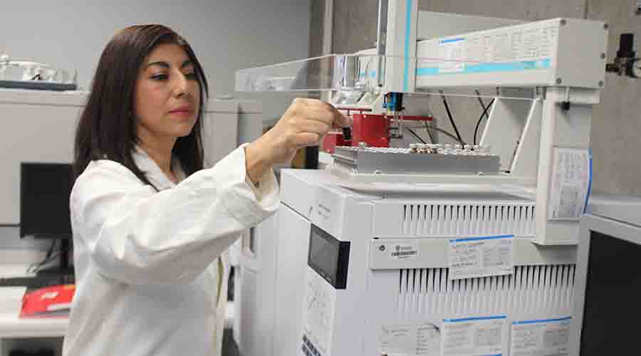 Profesora tec queretaro ganadora premio mujer Tec en Ciencia