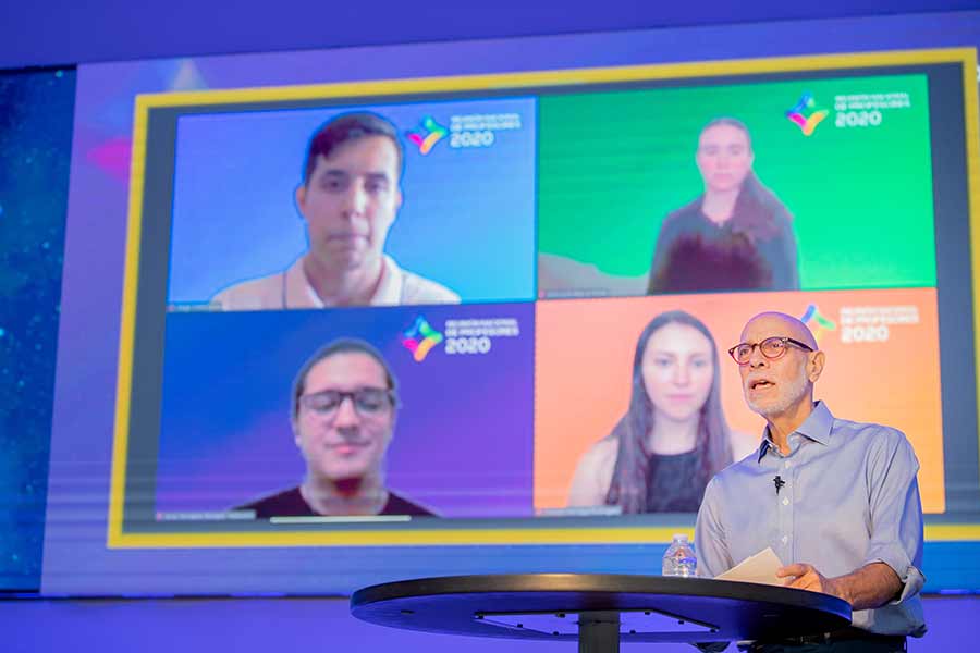 Panel voz de los alumnos dentro de la séptima Reunión Nacional de Profesores del Tec