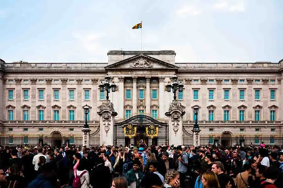 Carlos III: personalidad e impacto del nuevo monarca de Inglaterra