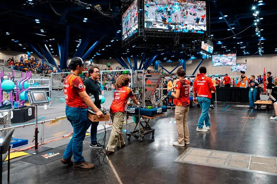 Equipo de robótica de PrepaTec Laguna participa en el mundial de FIRST en Houston